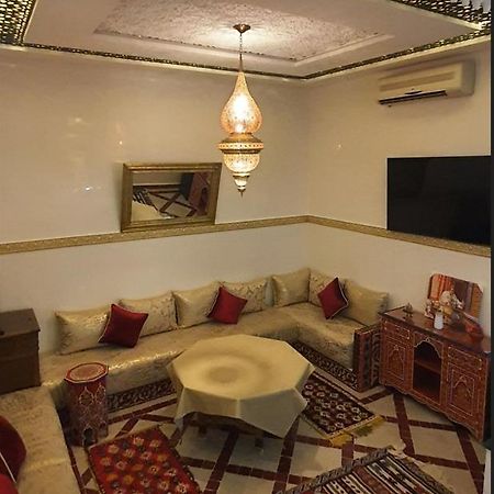 Quarya Assiyahia - Riad Camilia- Maison Entiere Avec Piscine มาร์ราเกช ภายนอก รูปภาพ